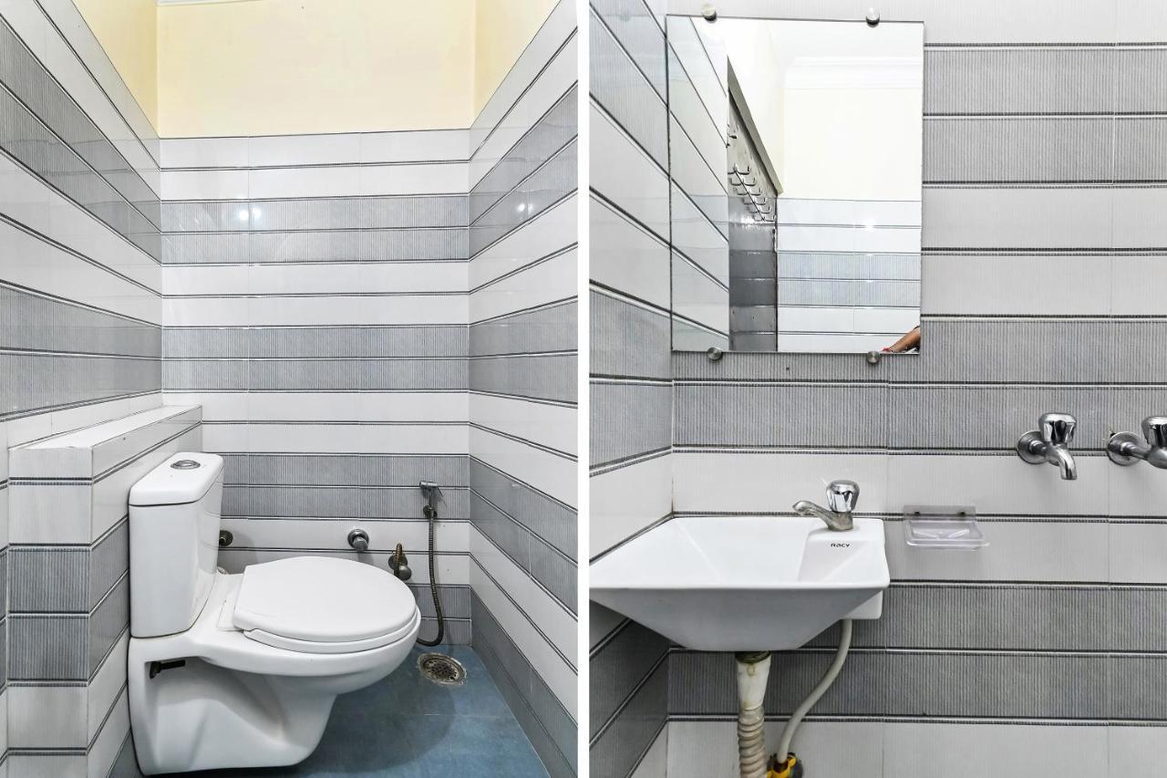 Oyo 49672 Hotel Galaxy Murádábád Kültér fotó