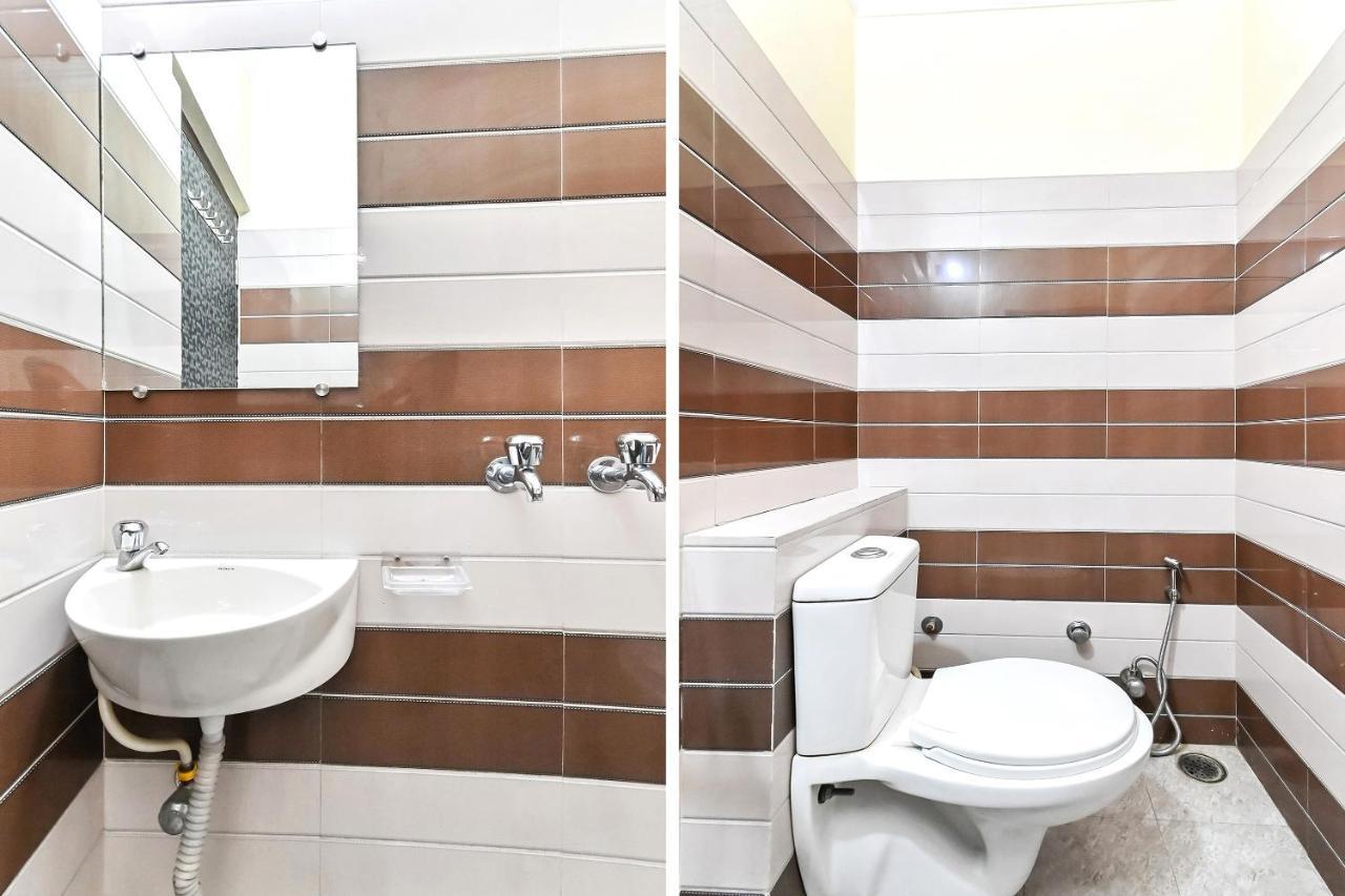 Oyo 49672 Hotel Galaxy Murádábád Kültér fotó
